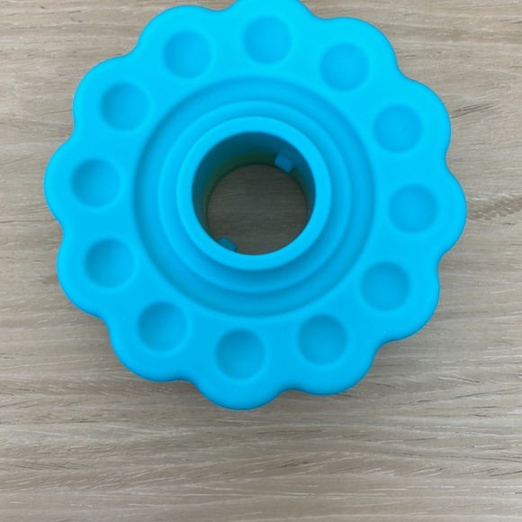 Fat Brain Toys SpinAgain - Corkscrew Stacking Tower - Picture 4 of 6